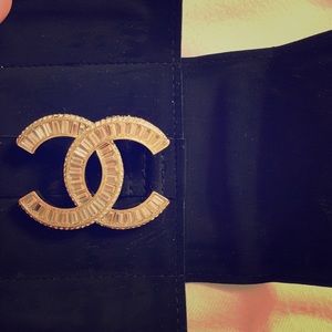 Gorgeous, never worn Chanel brooch